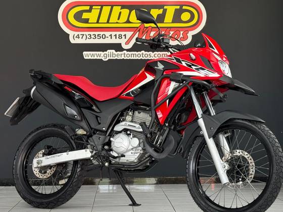 HONDA XRE 300 RALLY HONDA XRE 300 RALLY